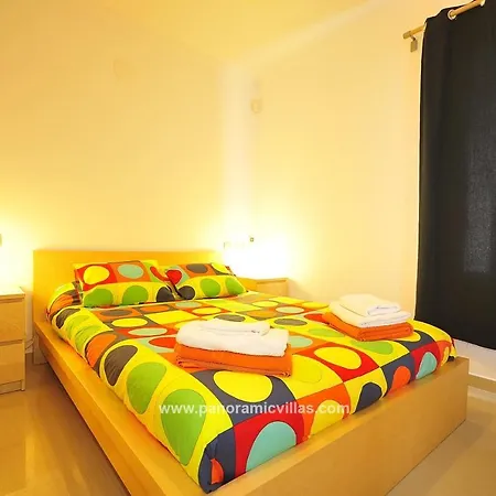 Playa Blanca Sleeps 6 Pool Air Con Wifi